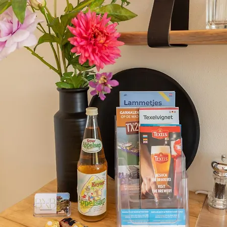 Πανσιόν Bed & Bike Op Texel 3*